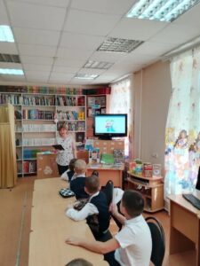 Read more about the article Национальный костюм – сокровище народов